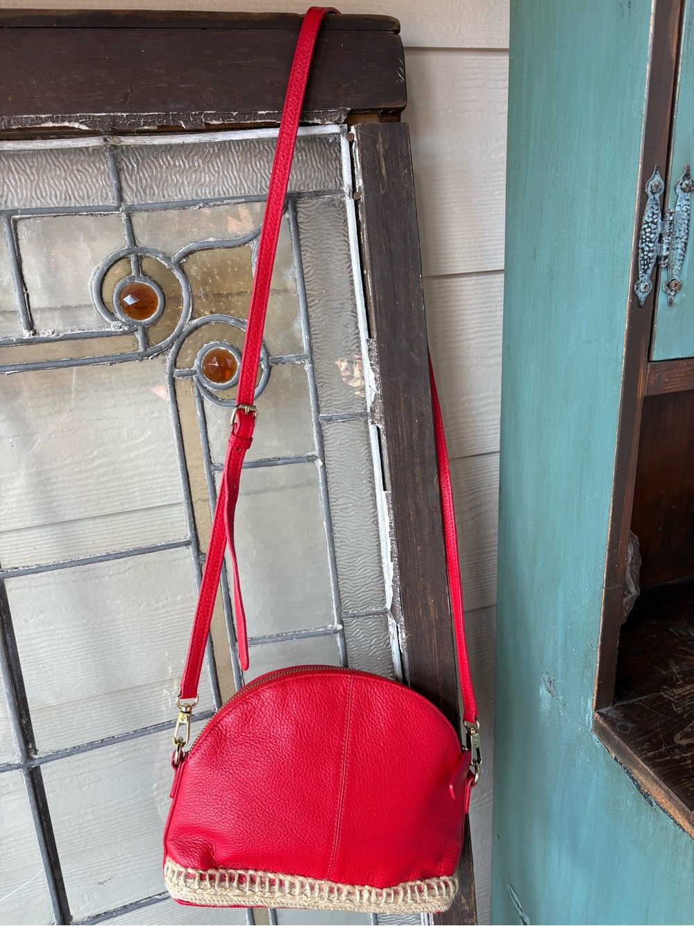 Talbots Red Leather And Jute Trimmed Crossbody Half Moon Goldtone Hardware Purse
